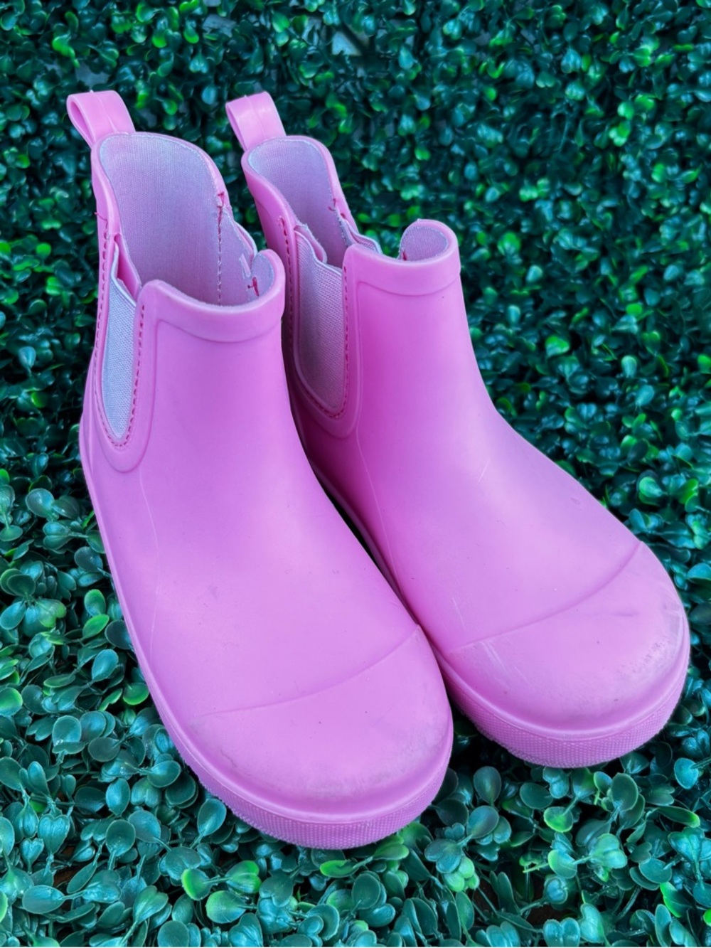 BEARPAW PINK CHELSEA- STYLE KIDS RAIN BOOTS SIZE 12